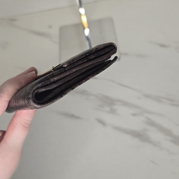 Gucci GG Guccisima Monogram Leather Compact Wallet in Dark Chocolate Brown - Picture 5 of 9